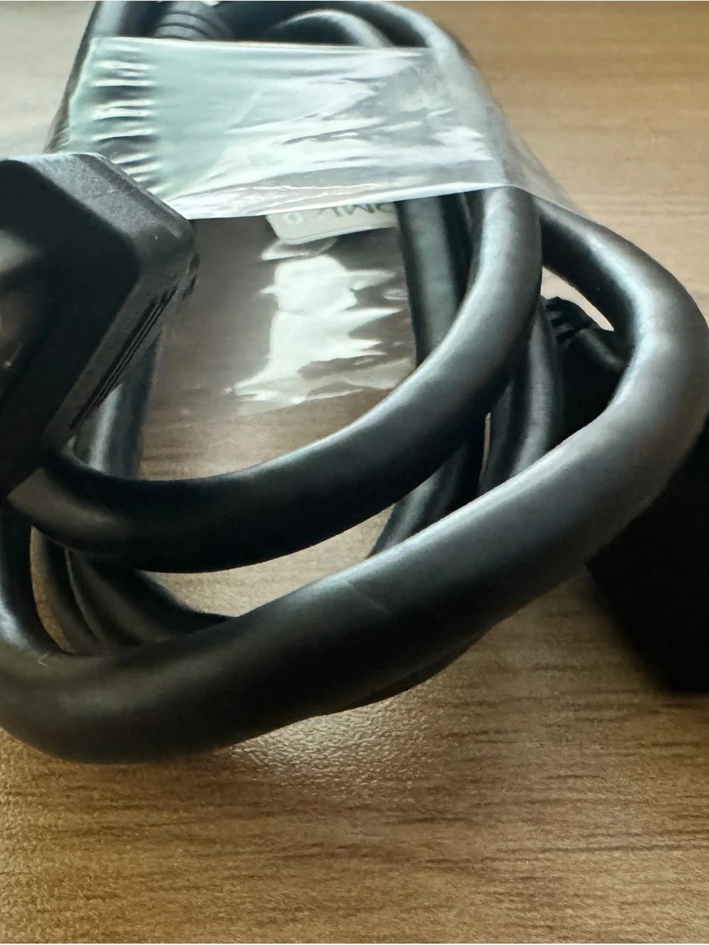 5 Ft HDMI 2.0 High Speed Male to Male Cable Black HDMI 2.0 Cable w/ ferrite core